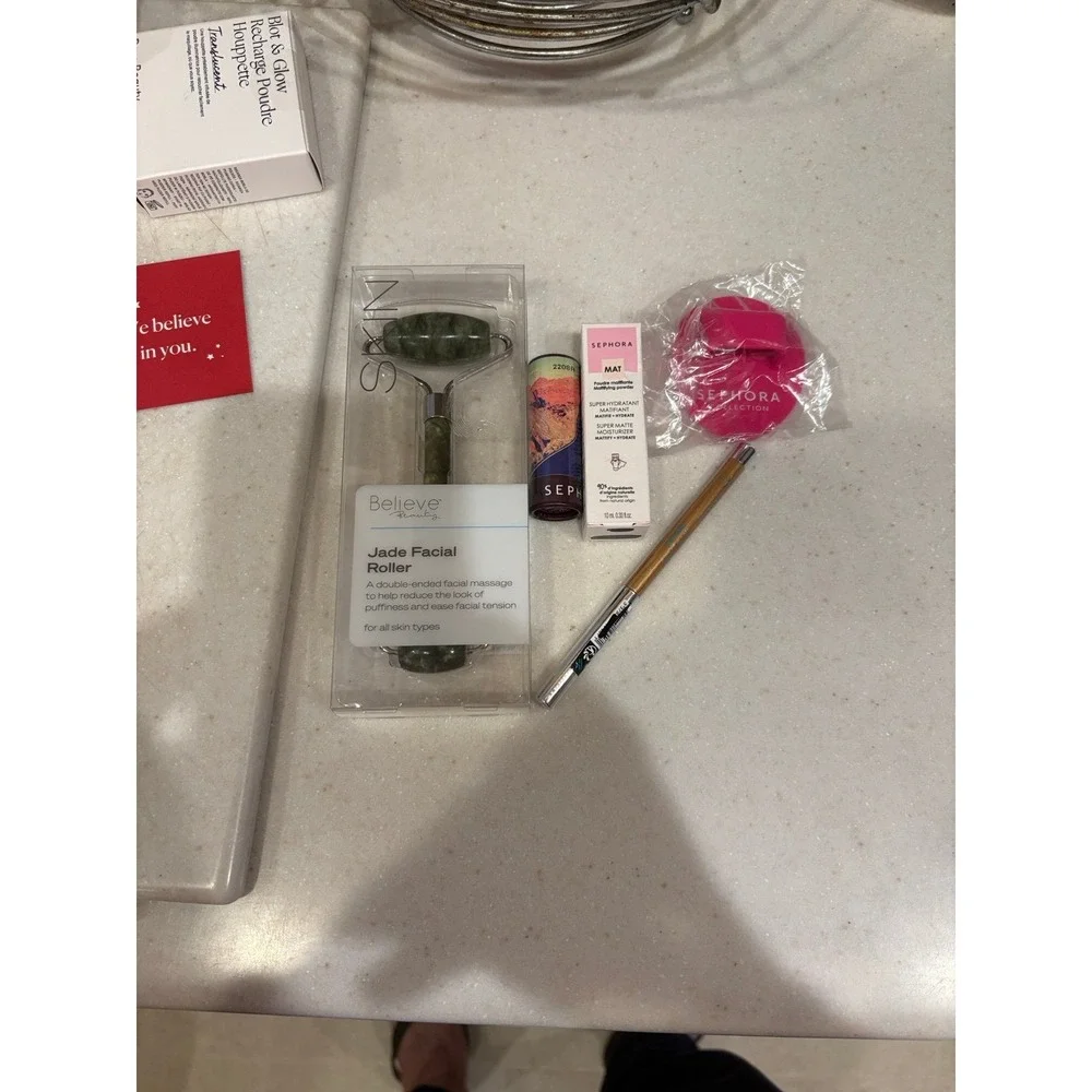 Sephora & Believe Beauty Bundle Womens OS Green Pink New Jade‎ Roller Makeup Set